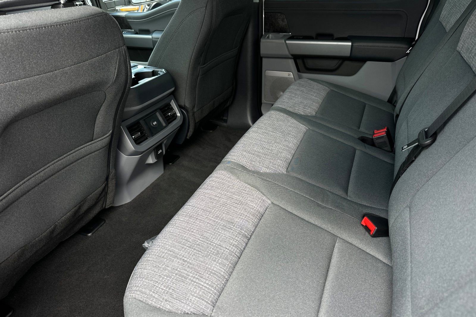 New 2026 Ford F250 XLT w/ XLT Premium Package image 11