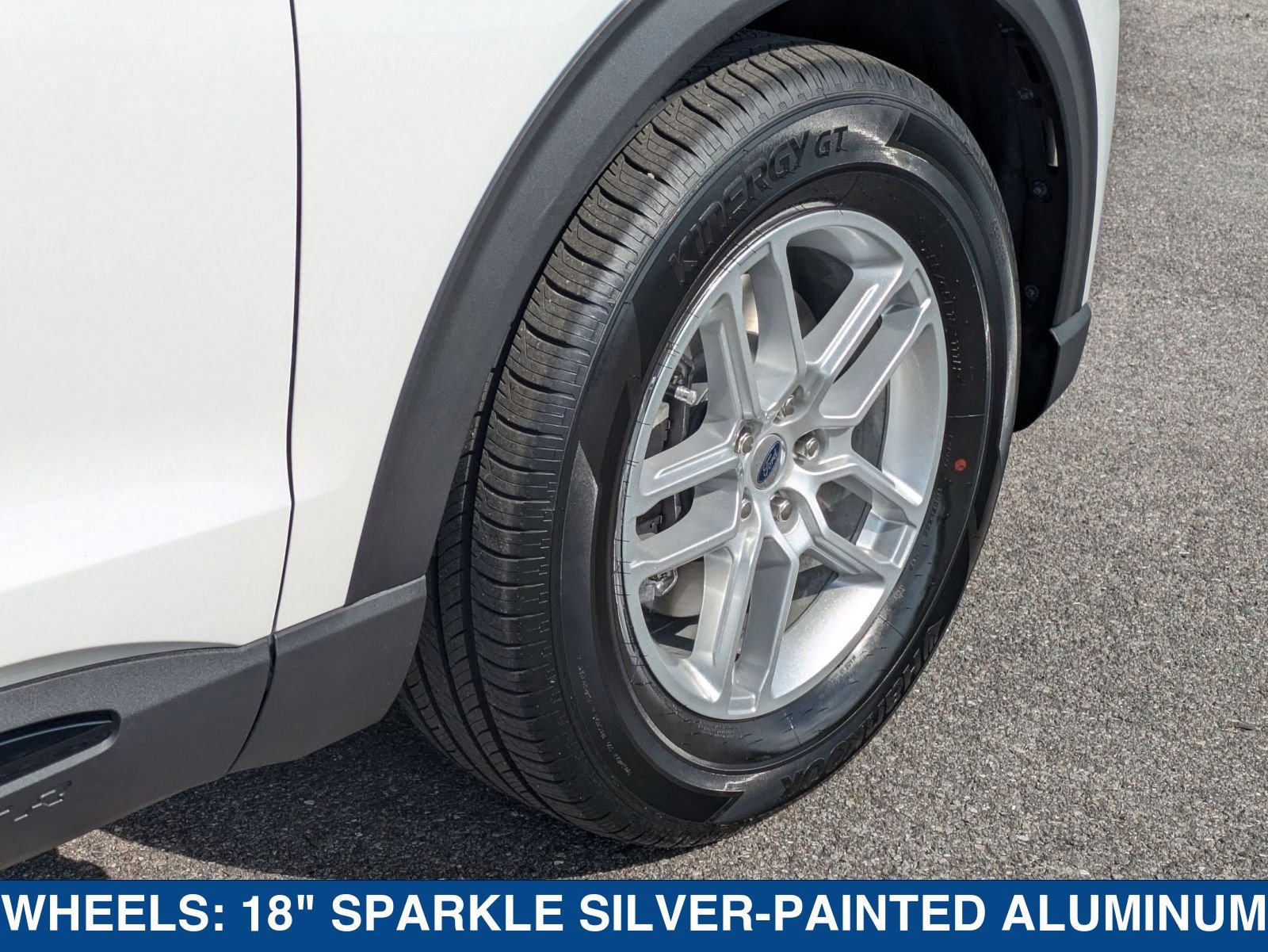 New 2026 Ford Explorer Active RWD image 14