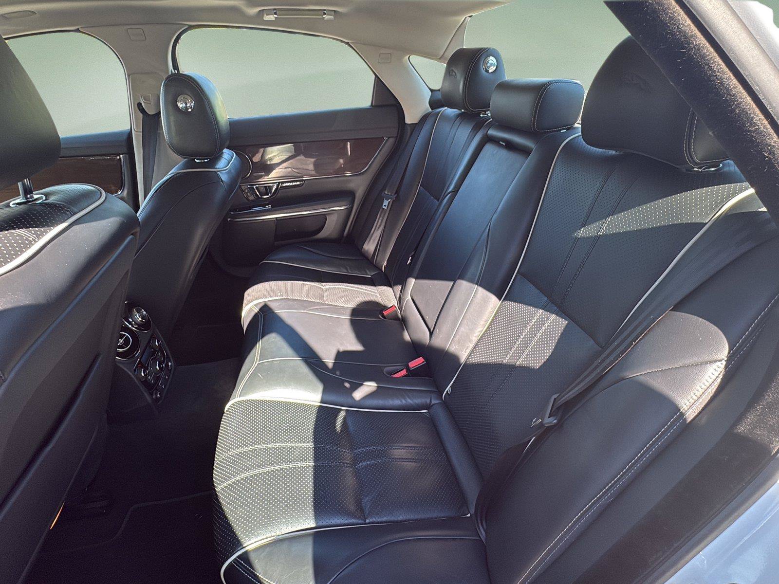 Used 2016 Jaguar XJ Supercharged RWD image 24