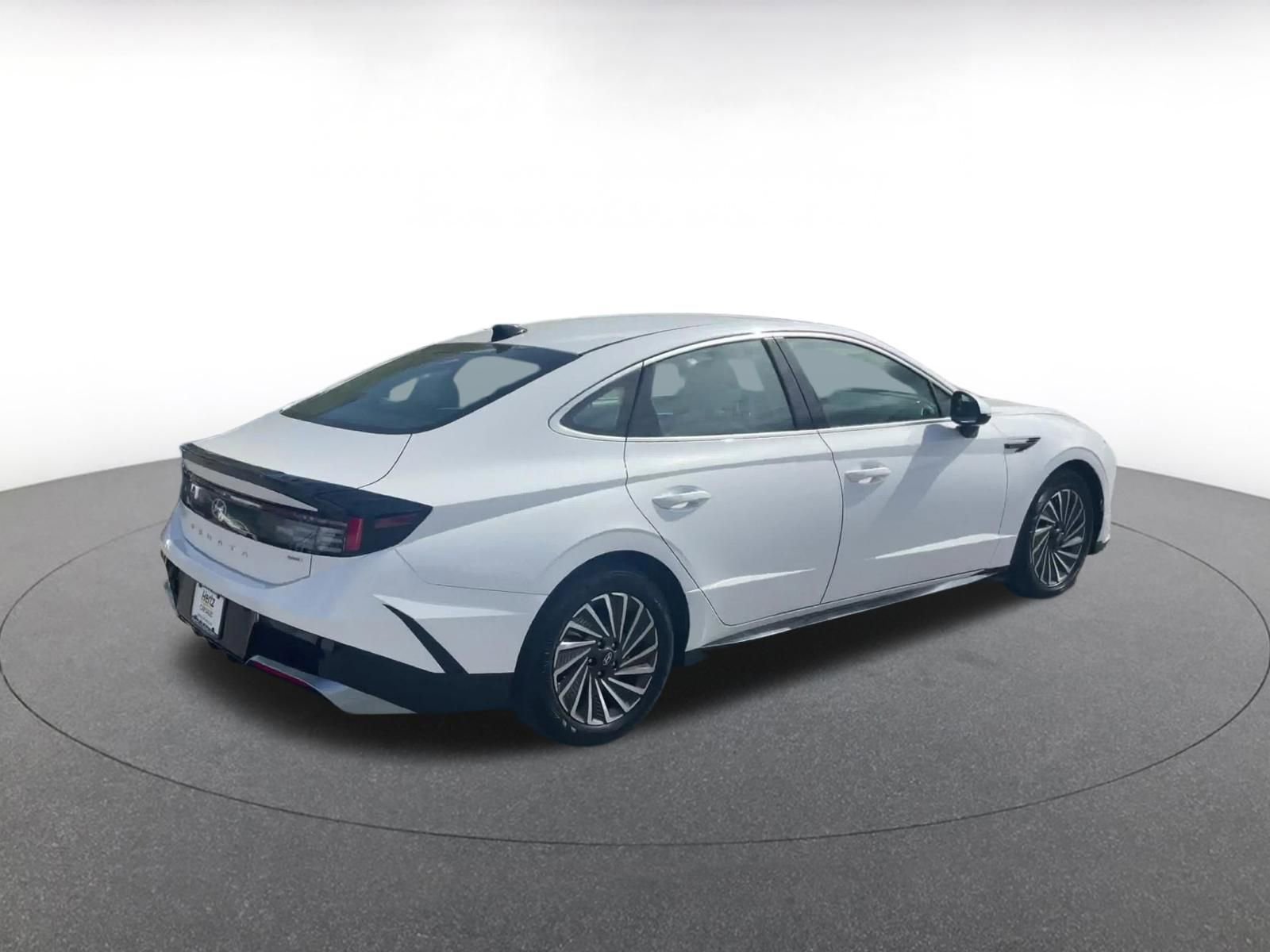 Used 2025 Hyundai Sonata SEL FWD image 12