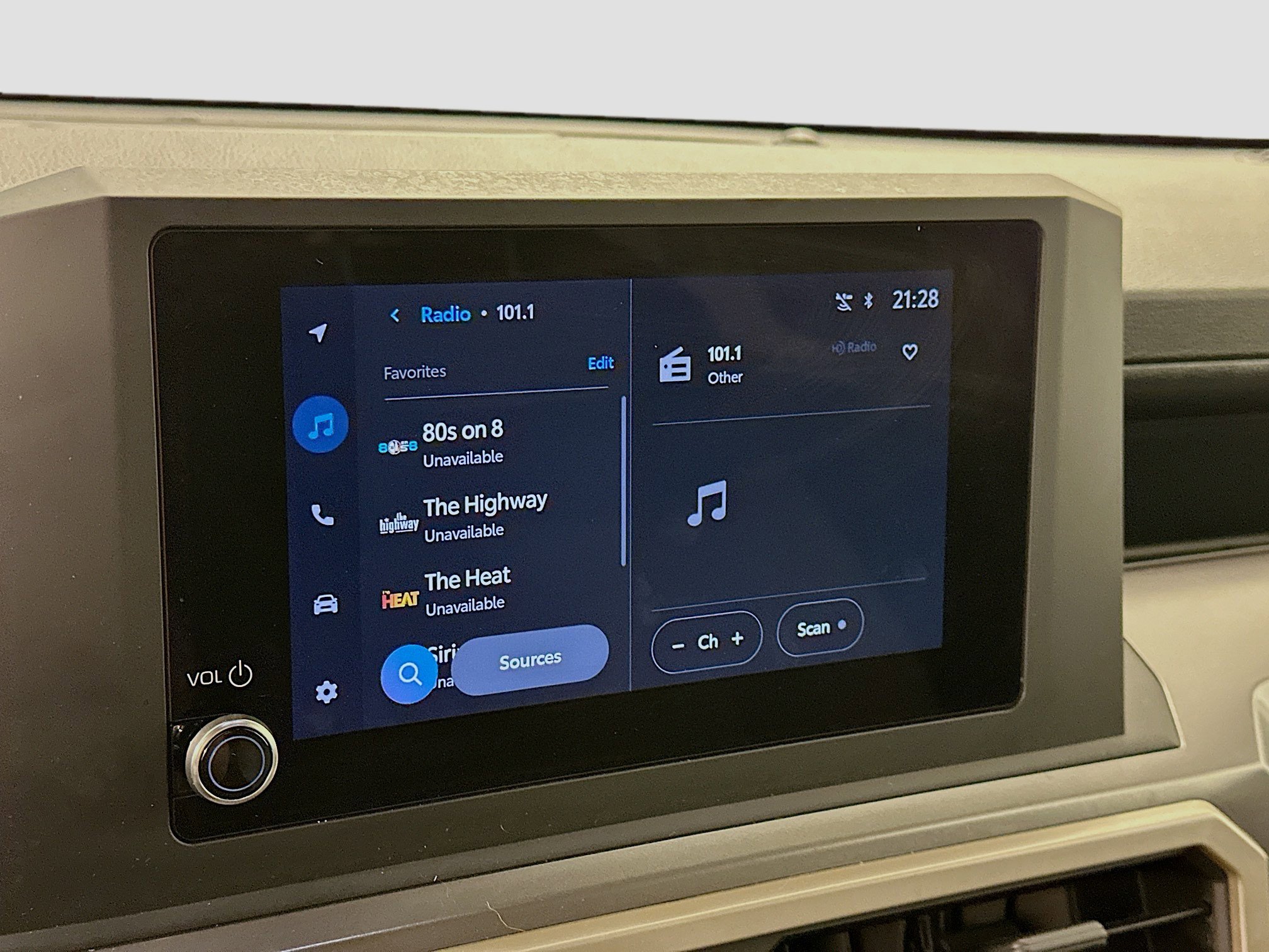 Used 2025 Toyota Tacoma TRD Off-Road image 21