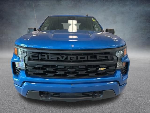 Used 2023 Chevrolet Silverado 1500 Custom image 3