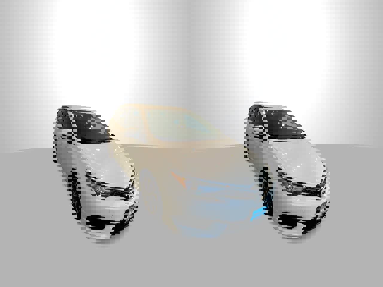 Used 2018 Toyota Corolla iM w/ All-Weather Mat Package image 2