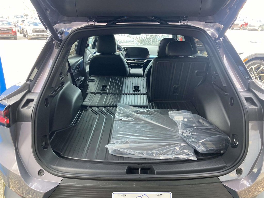 New 2026 Chevrolet Equinox EV LT image 10