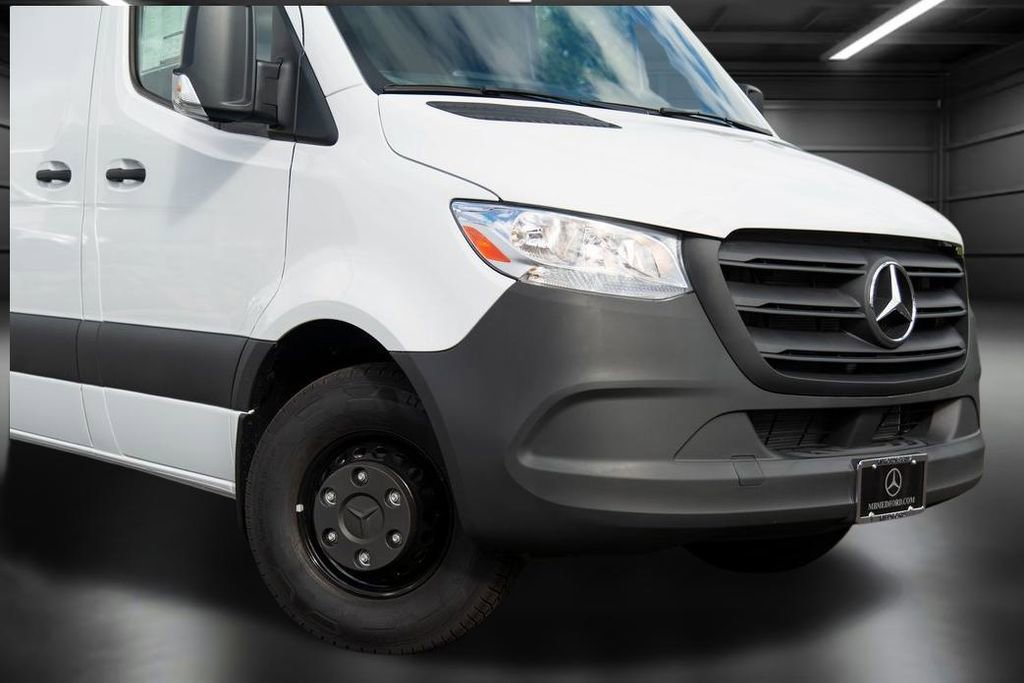 Used 2024 Mercedes-Benz Sprinter 3500 image 15