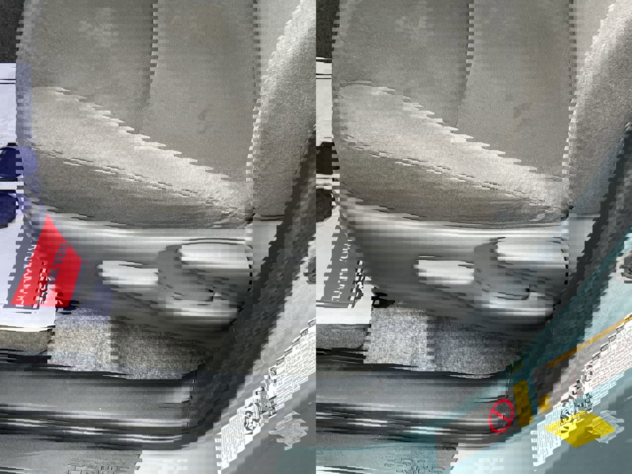 Used 2014 Toyota Prius Three image 28