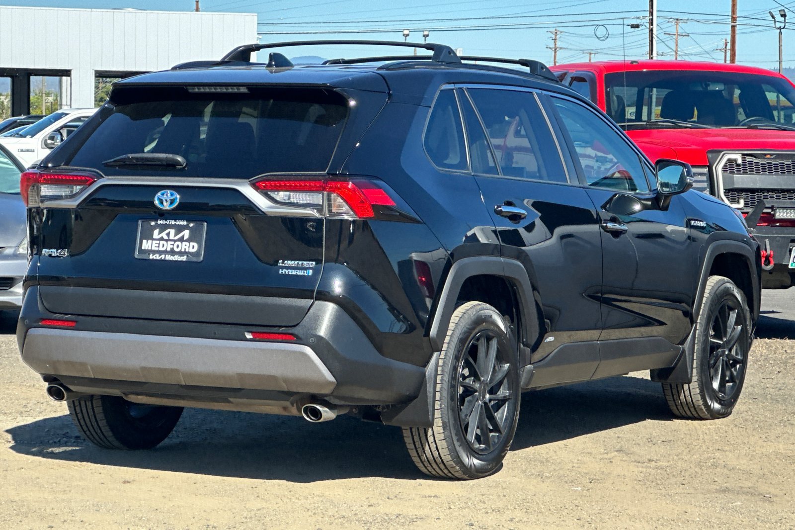 Used 2020 Toyota RAV4 Limited w/ All Weather Liner Package AWD/4WD image 4