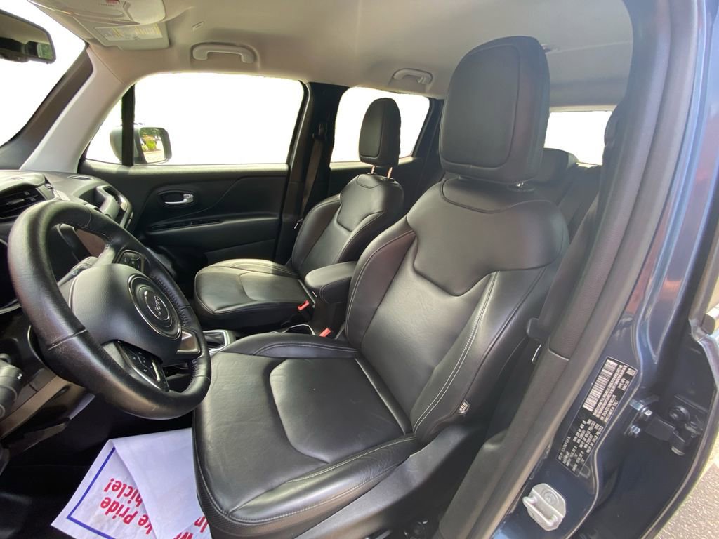 Used 2021 Jeep Renegade Limited image 10