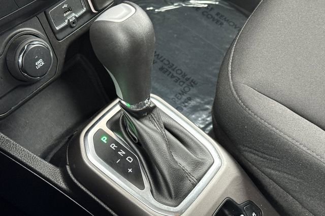 Used 2022 Jeep Renegade Latitude w/ Convenience Group image 25