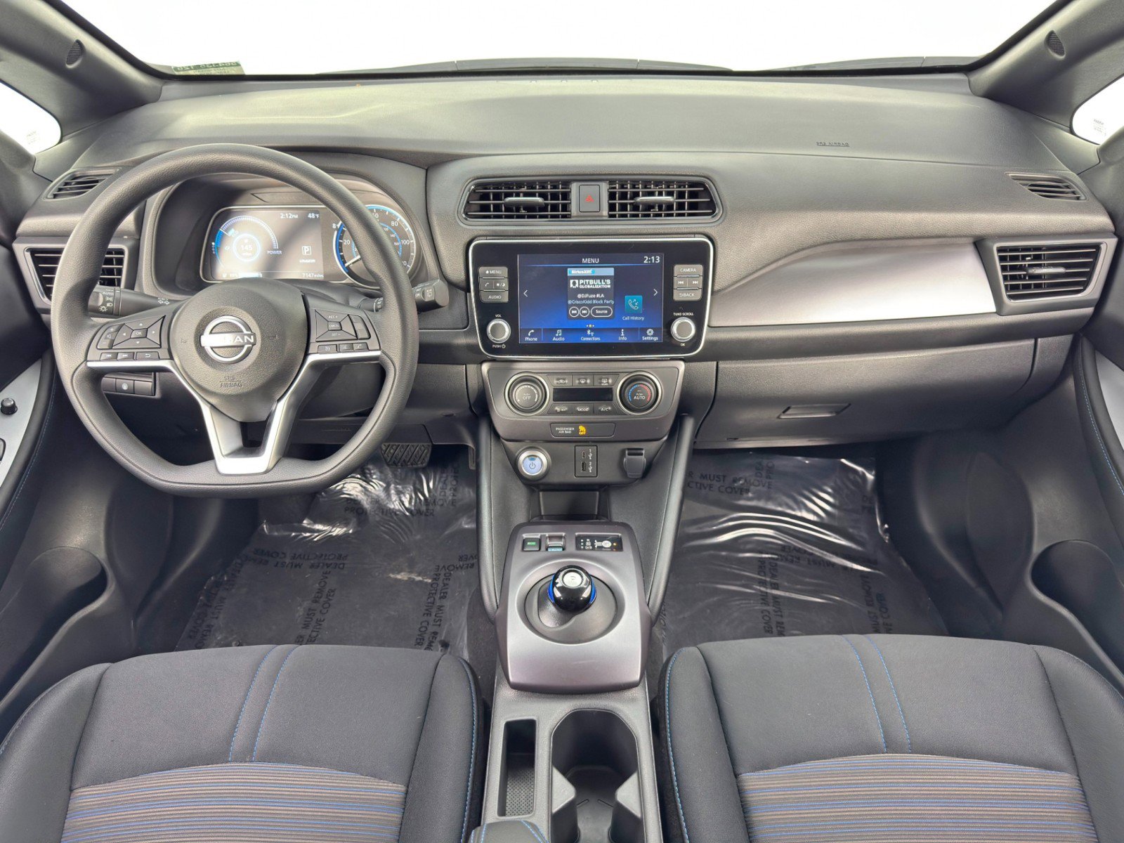 Used 2025 Nissan Leaf S image 11