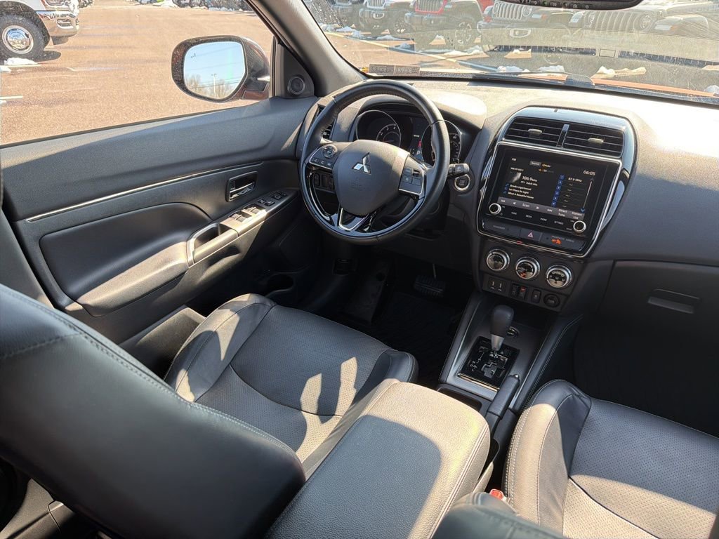 Used 2022 Mitsubishi Outlander Sport GT image 11