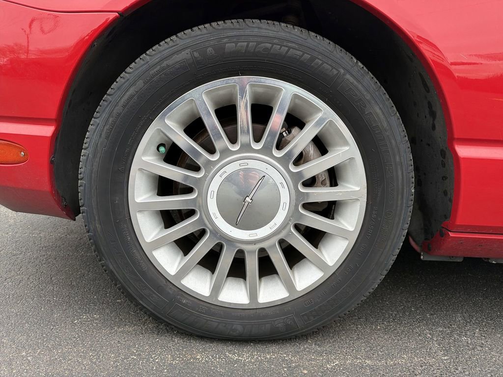 Used 2005 Ford Thunderbird image 19