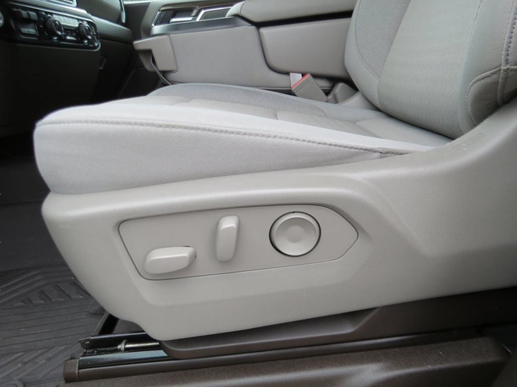 Certified 2023 Chevrolet Silverado 1500 LT AWD/4WD image 19