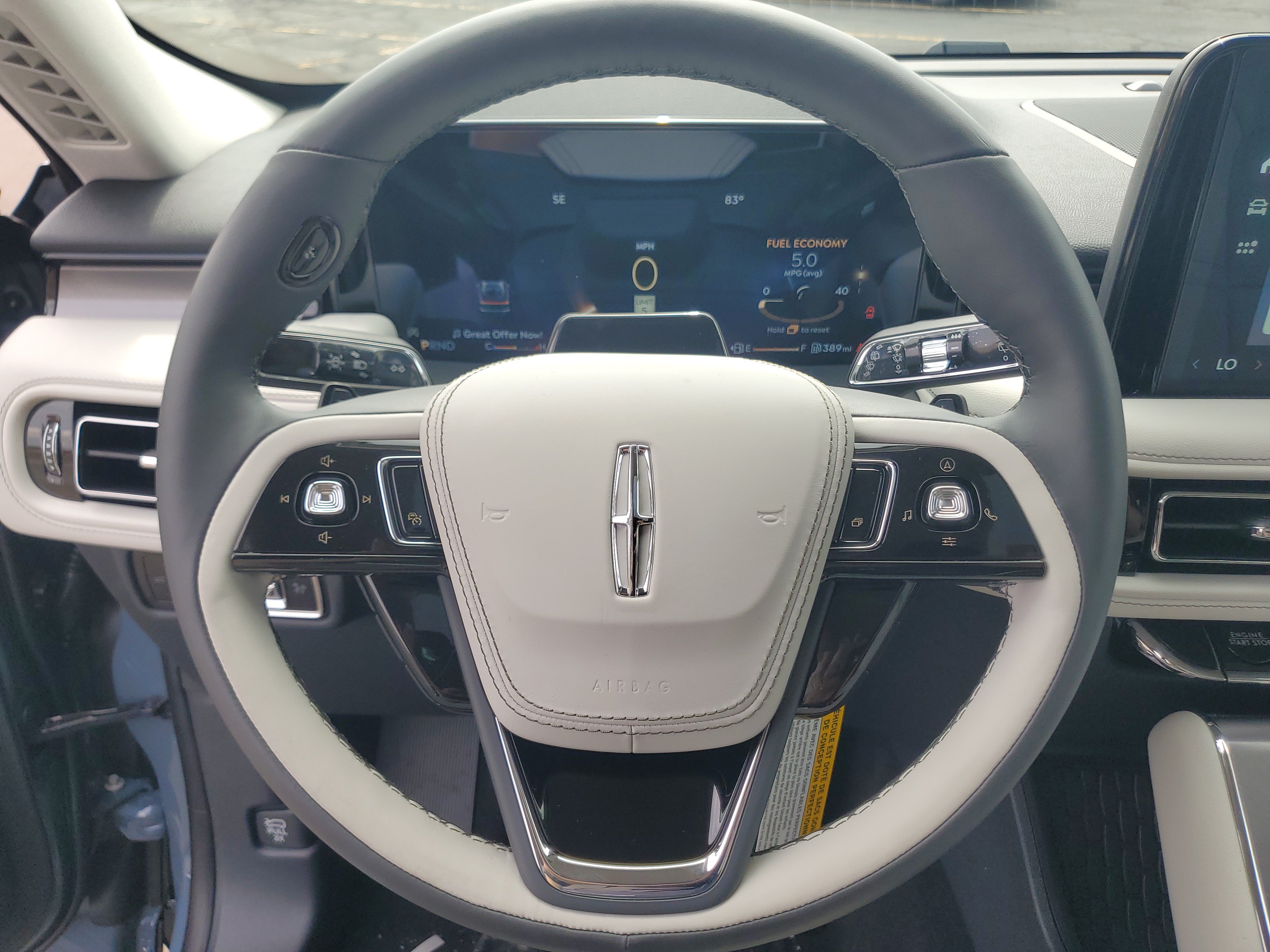 New 2026 Lincoln Aviator AWD image 15