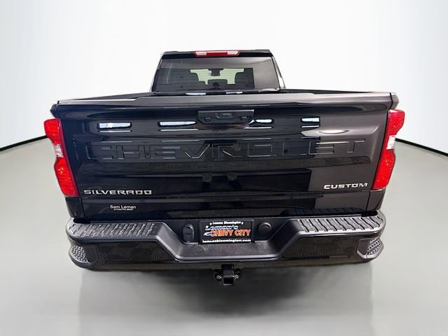 Used 2026 Chevrolet Silverado 1500 Custom AWD/4WD image 6