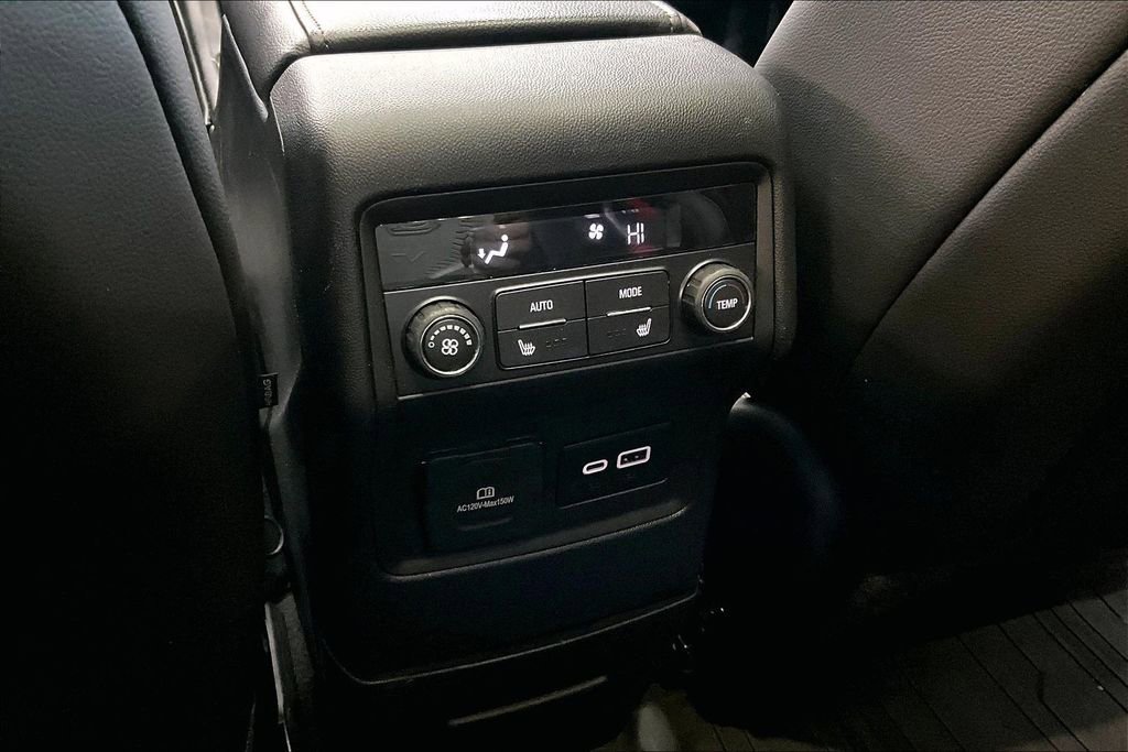 Used 2022 GMC Acadia AT4 w/ GMC Pro Grade Package AWD/4WD image 10