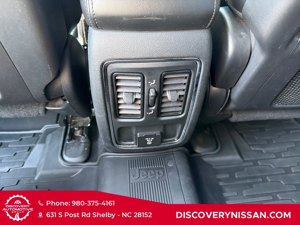Used 2019 Jeep Grand Cherokee Altitude RWD image 31