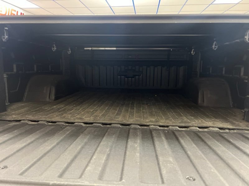Used 2024 Chevrolet Silverado 1500 LT Trail Boss w/ LT Trail Boss Premium Package AWD/4WD image 5