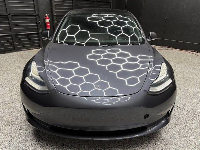 Used 2018 Tesla Model 3 Long Range image 2