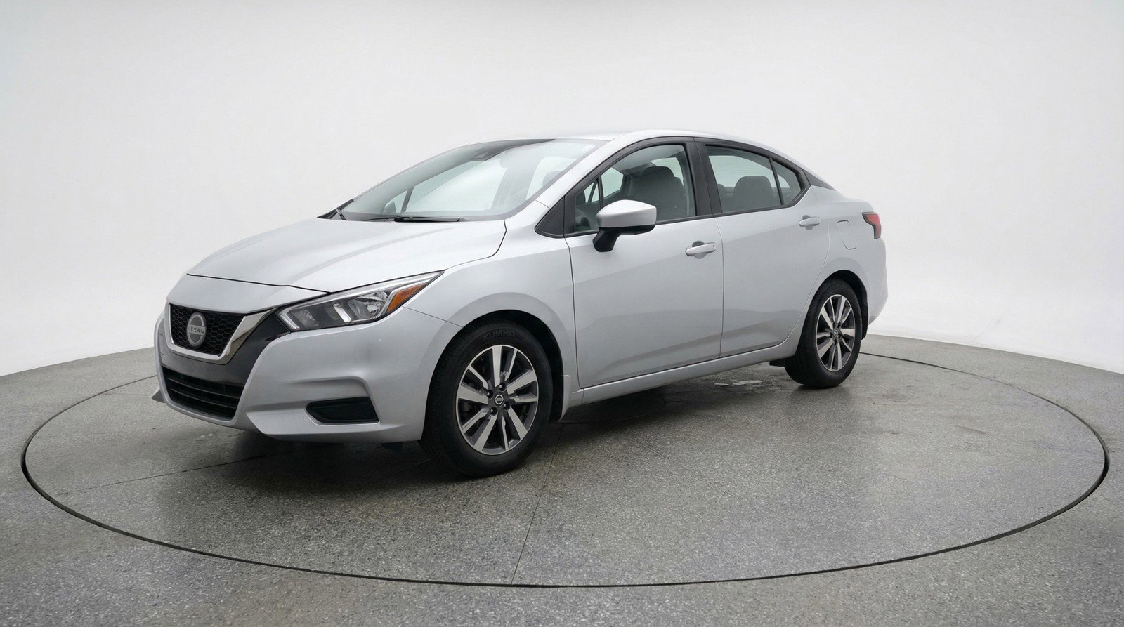 Used 2025 Nissan Versa SV w/ Trunk Package image 3