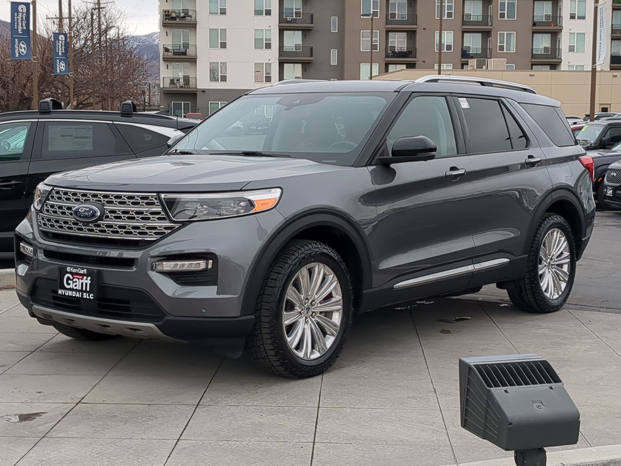 Used 2021 Ford Explorer Limited w/ Hybrid Equipment Group 310A image 9