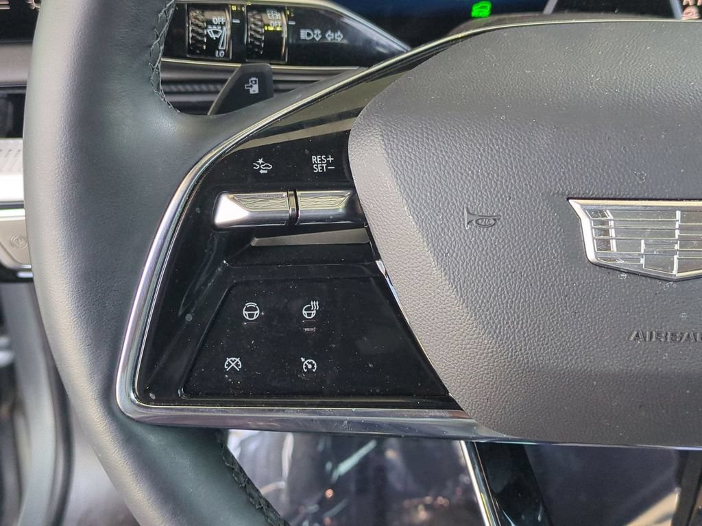 Used 2026 Cadillac Optiq Luxury 1 RWD image 12
