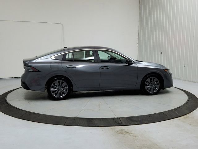 New 2026 Nissan Sentra SL w/ Floor Mat Package image 8