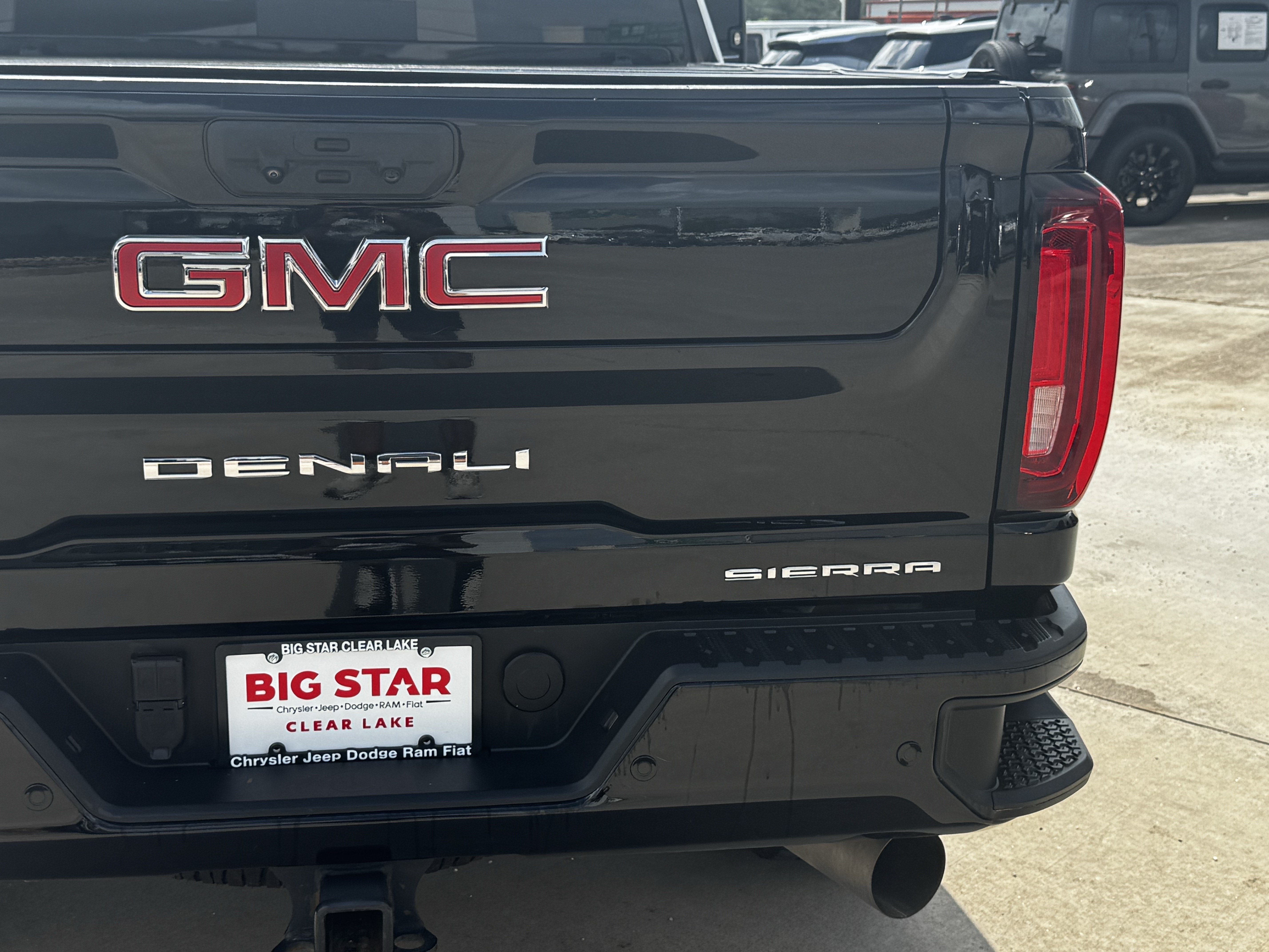 Used 2022 GMC Sierra 2500 Denali w/ Denali Ultimate Package AWD/4WD image 10