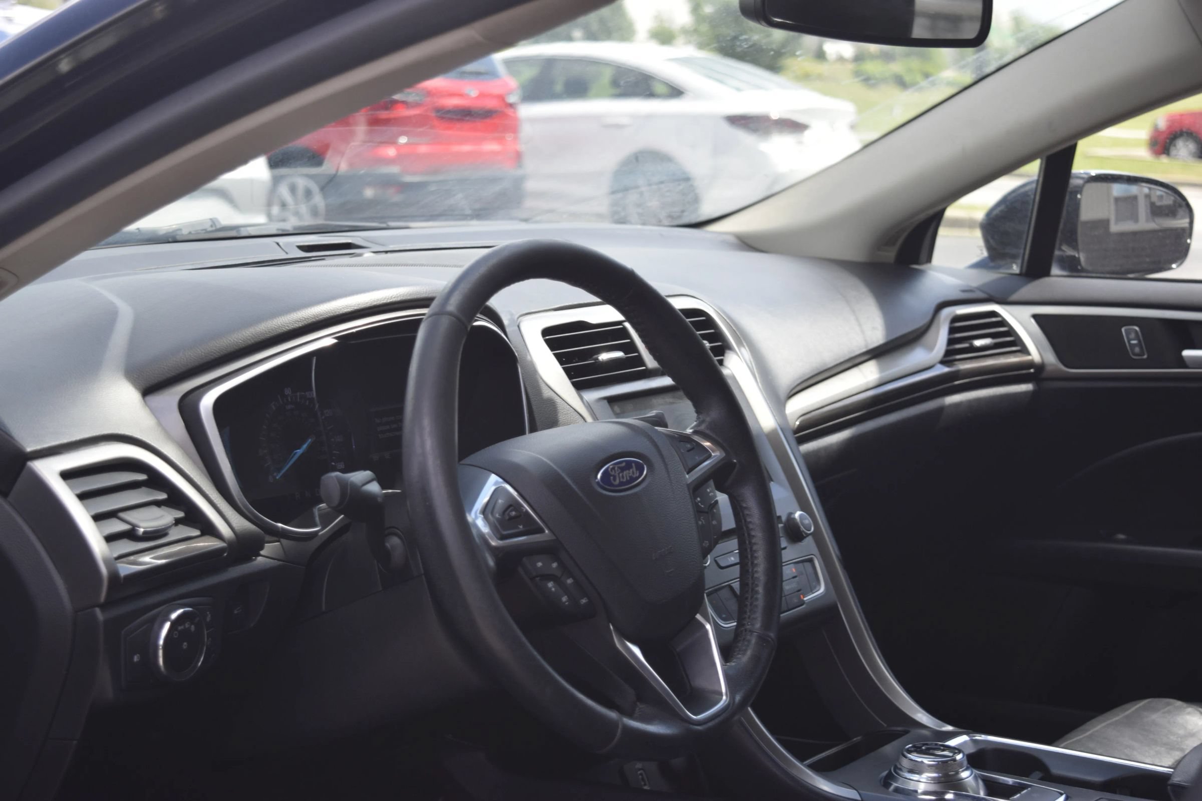 Used 2017 Ford Fusion SE w/ Fusion SE Technology Package AWD/4WD image 6