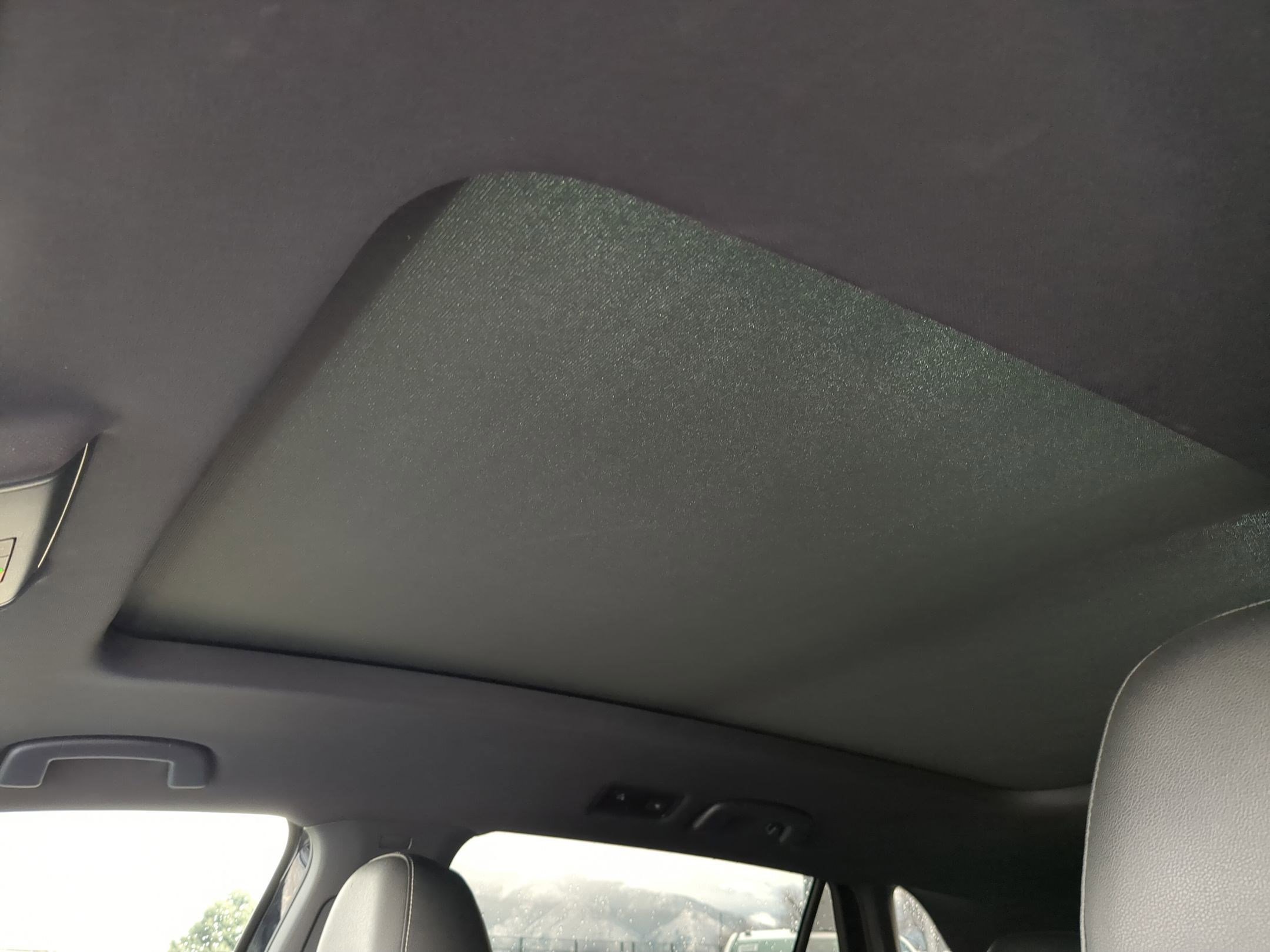 Used 2020 Volkswagen Atlas Cross Sport SE w/ Panoramic Sunroof Package image 15