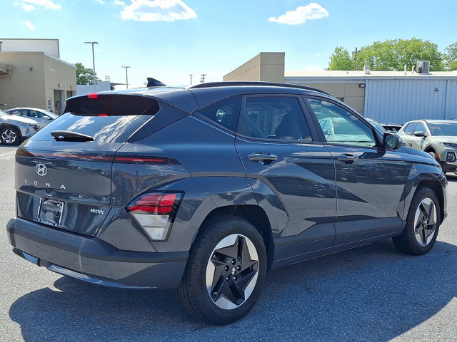 Certified 2024 Hyundai Kona SEL FWD image 4