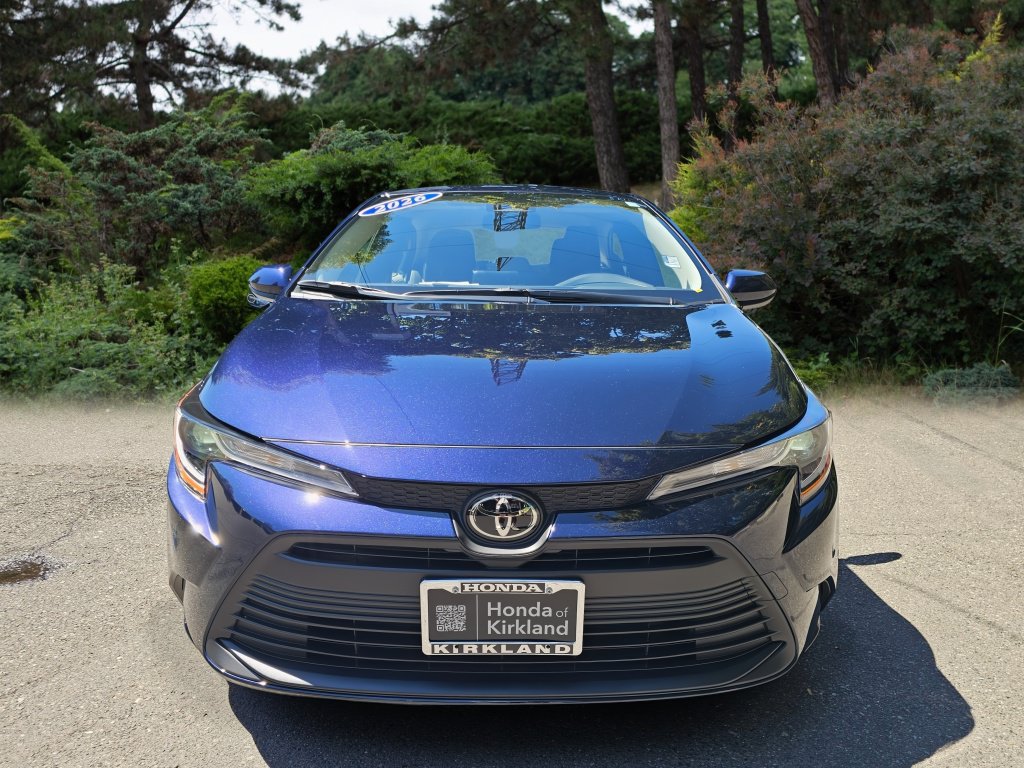 Used 2026 Toyota Corolla LE FWD image 2