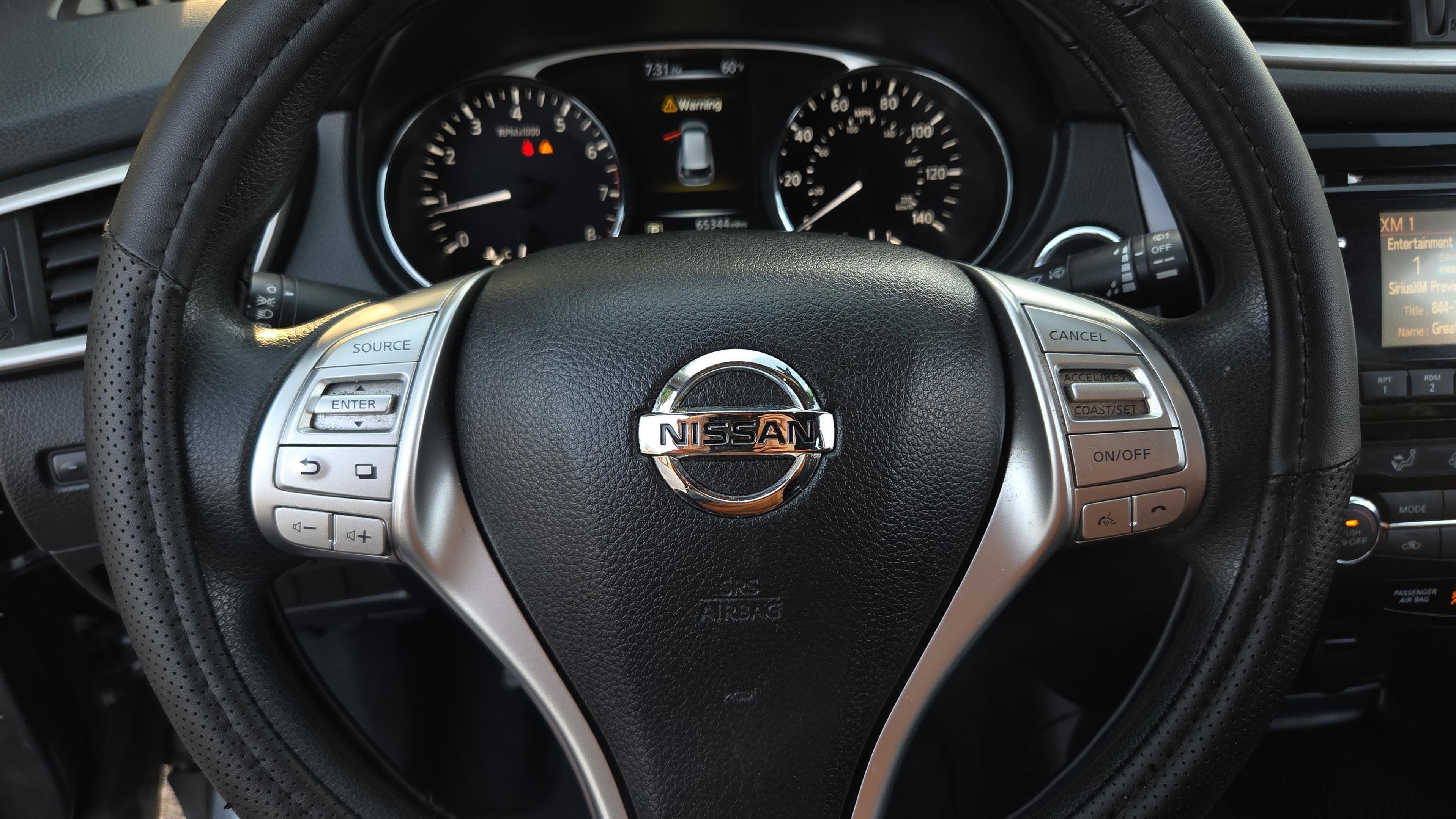 Used 2015 Nissan Rogue SV image 28