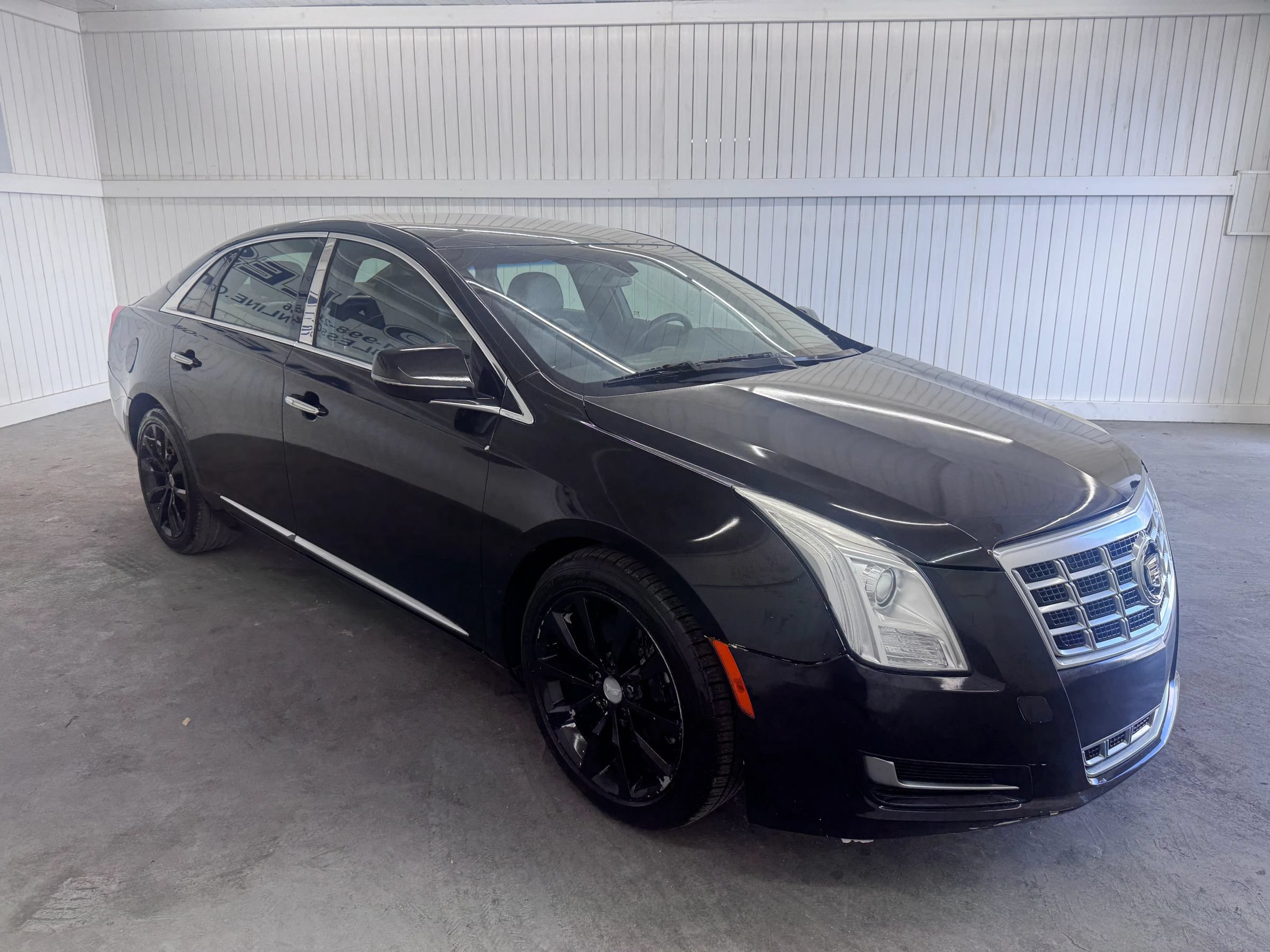 Used 2017 Cadillac XTS Luxury FWD image 3