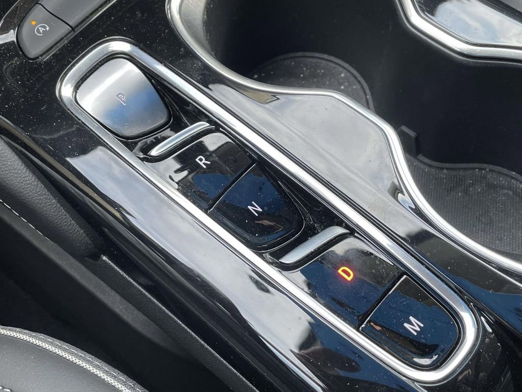 Used 2022 Buick Envision Essence w/ Technology Package I image 30