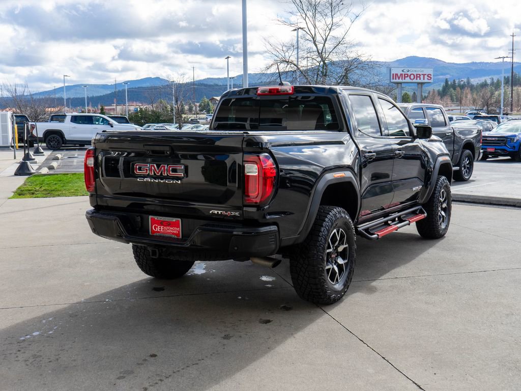 Used 2023 GMC Canyon AT4X image 7