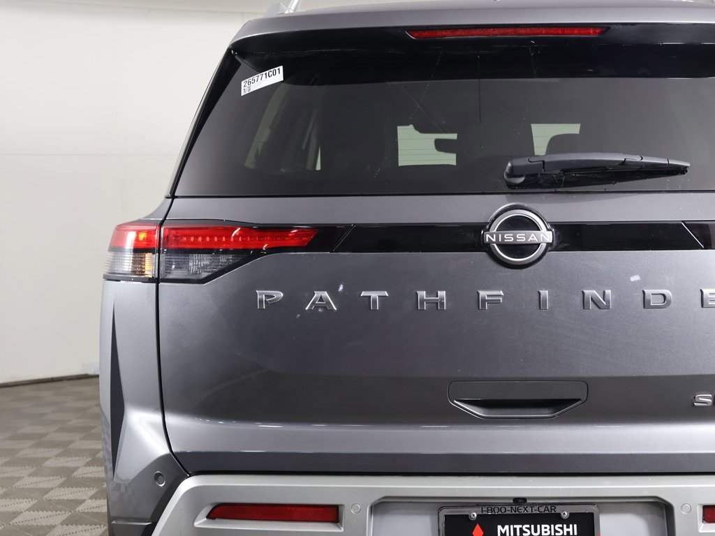 Used 2024 Nissan Pathfinder SL w/ SL Premium Package image 17