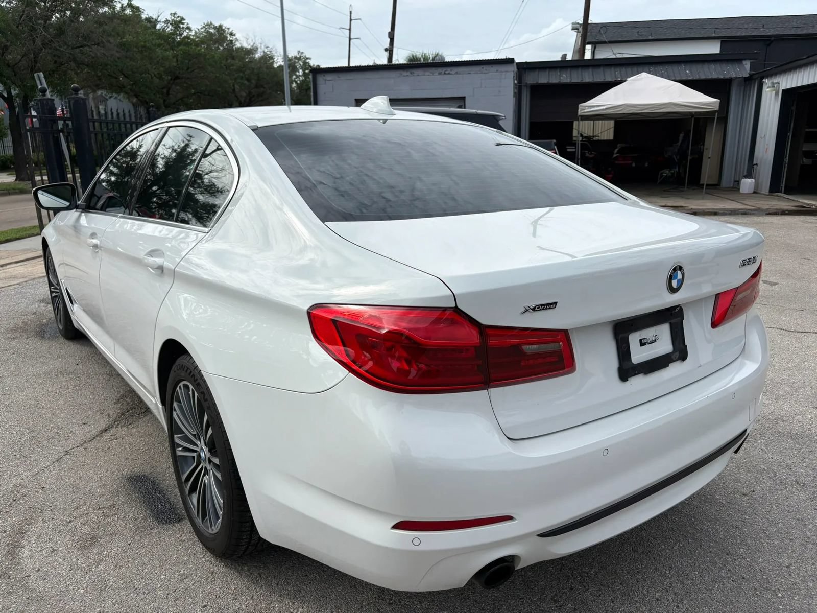 Used 2019 BMW 530i xDrive w/ Convenience Package AWD/4WD image 5