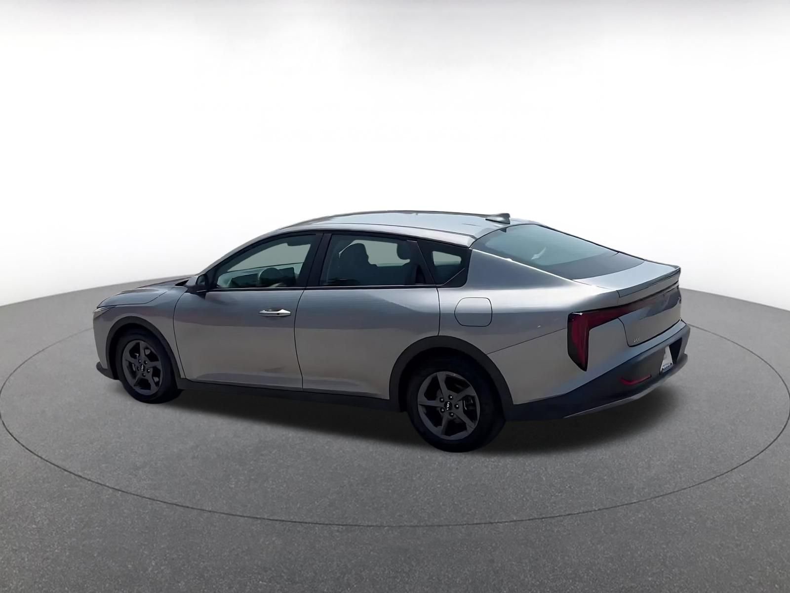 Used 2025 Kia K4 FWD image 10