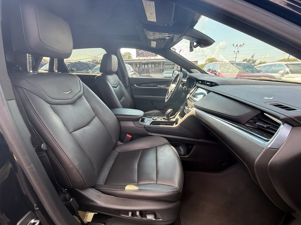 Used 2021 Cadillac XT5 Premium Luxury AWD/4WD image 23