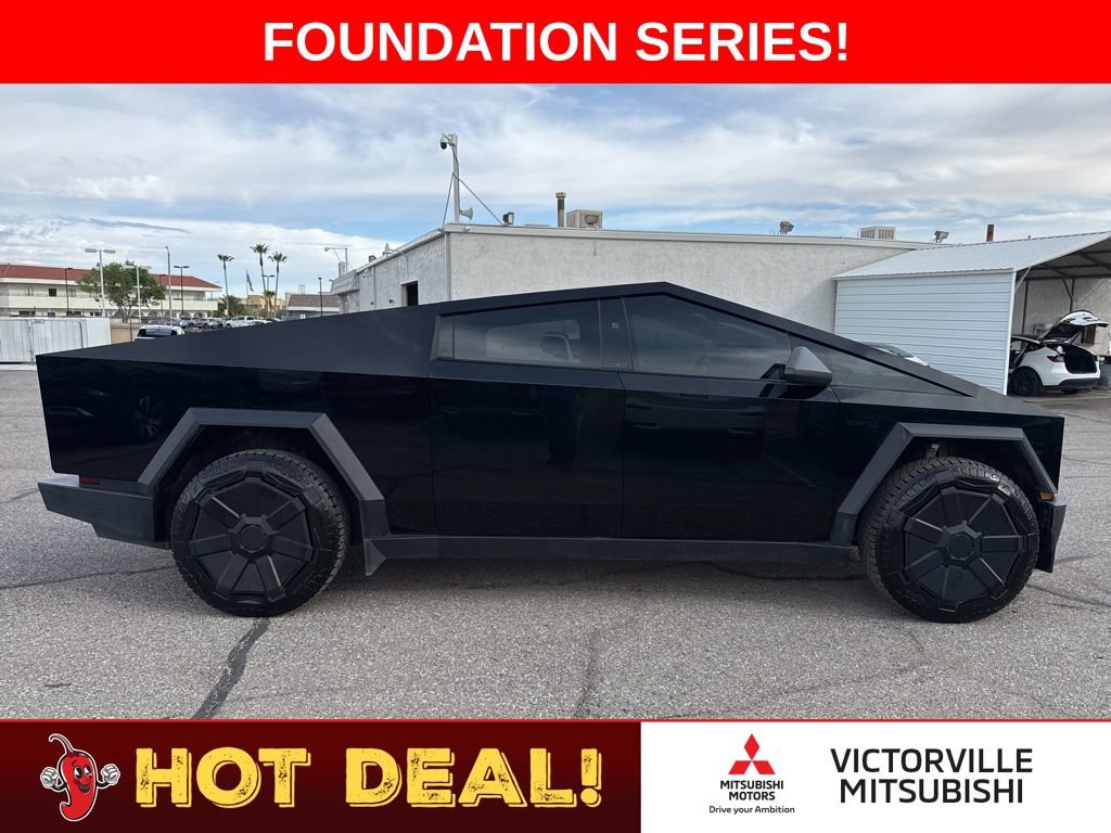 Used 2024 Tesla Cybertruck AWD Crew Cab image 9