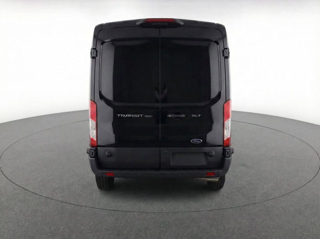 Used 2024 Ford Transit 350 XLT image 6