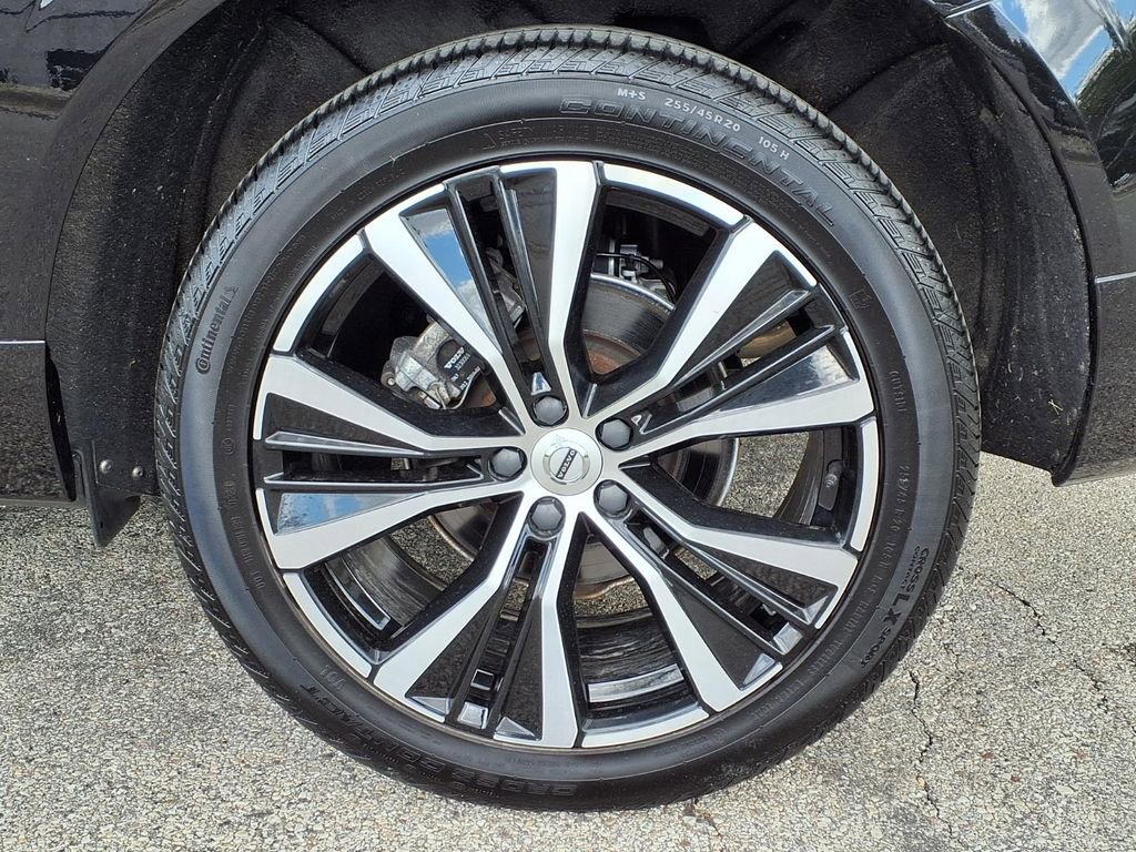 Certified 2023 Volvo XC60 B5 Plus w/ Climate Package AWD/4WD image 6