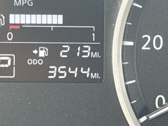 Certified 2025 Nissan Kicks Play S image 38