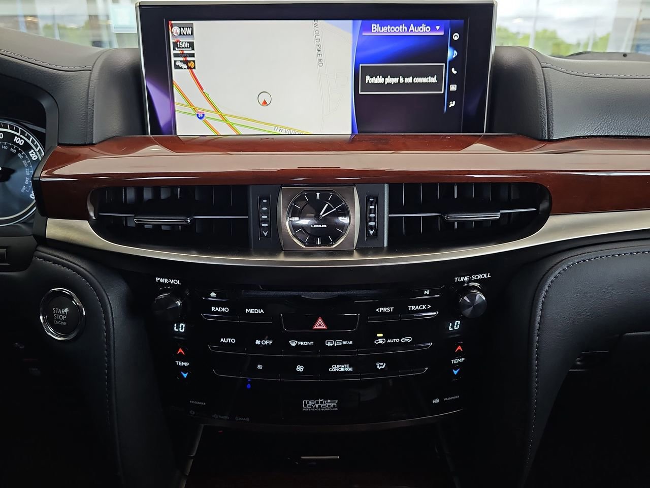 Used 2016 Lexus LX 570 4WD w/ Luxury Package image 26