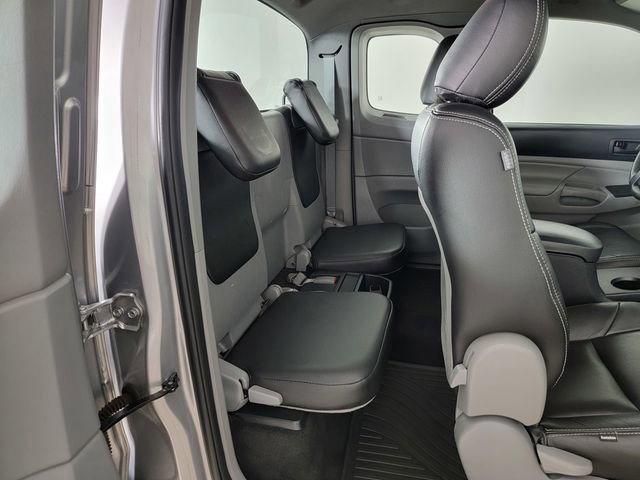 Used 2014 Toyota Tacoma PreRunner RWD image 16