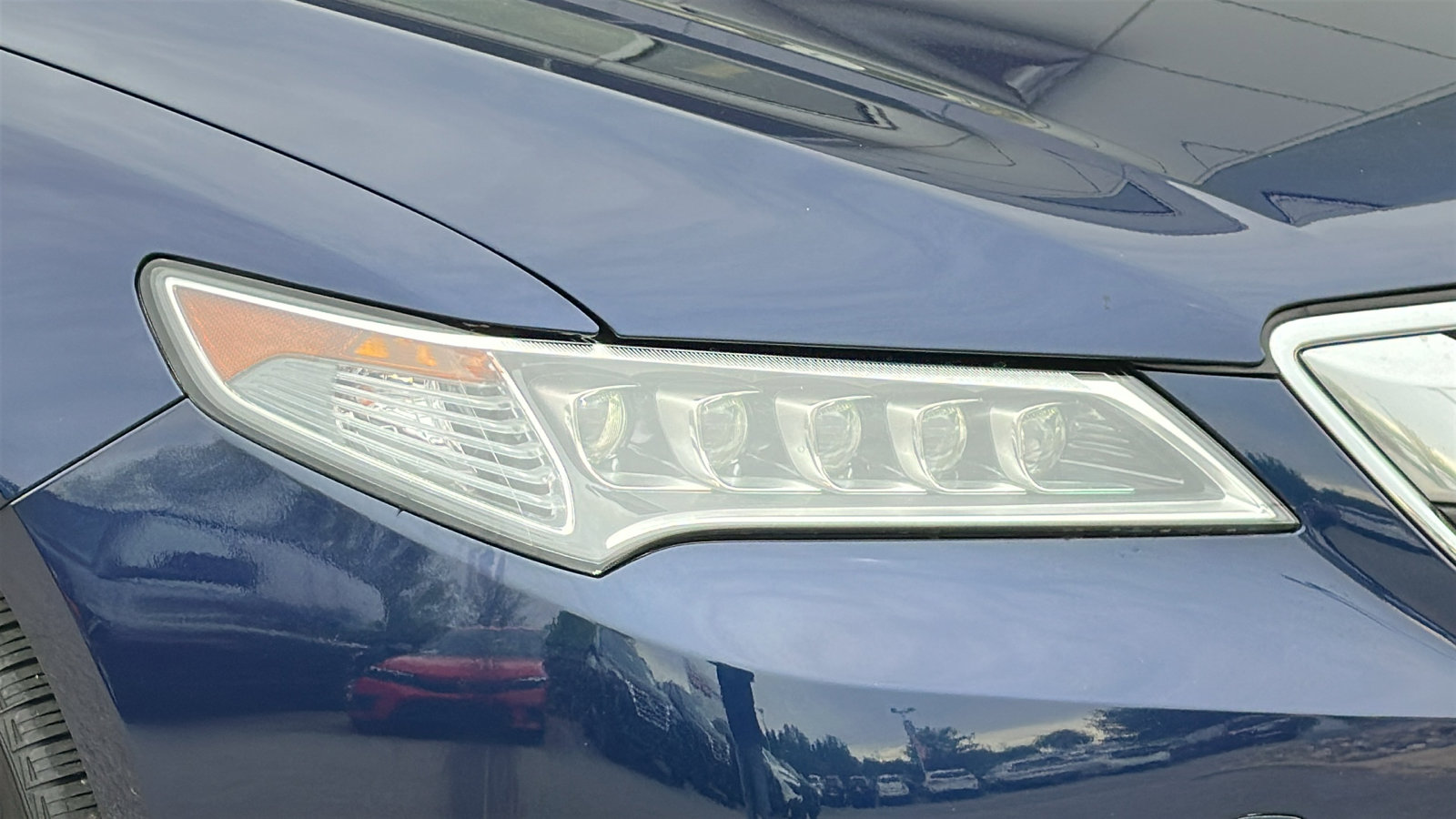 Used 2017 Acura TLX FWD image 4