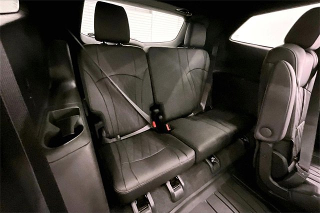 Used 2024 Buick Enclave Avenir image 29