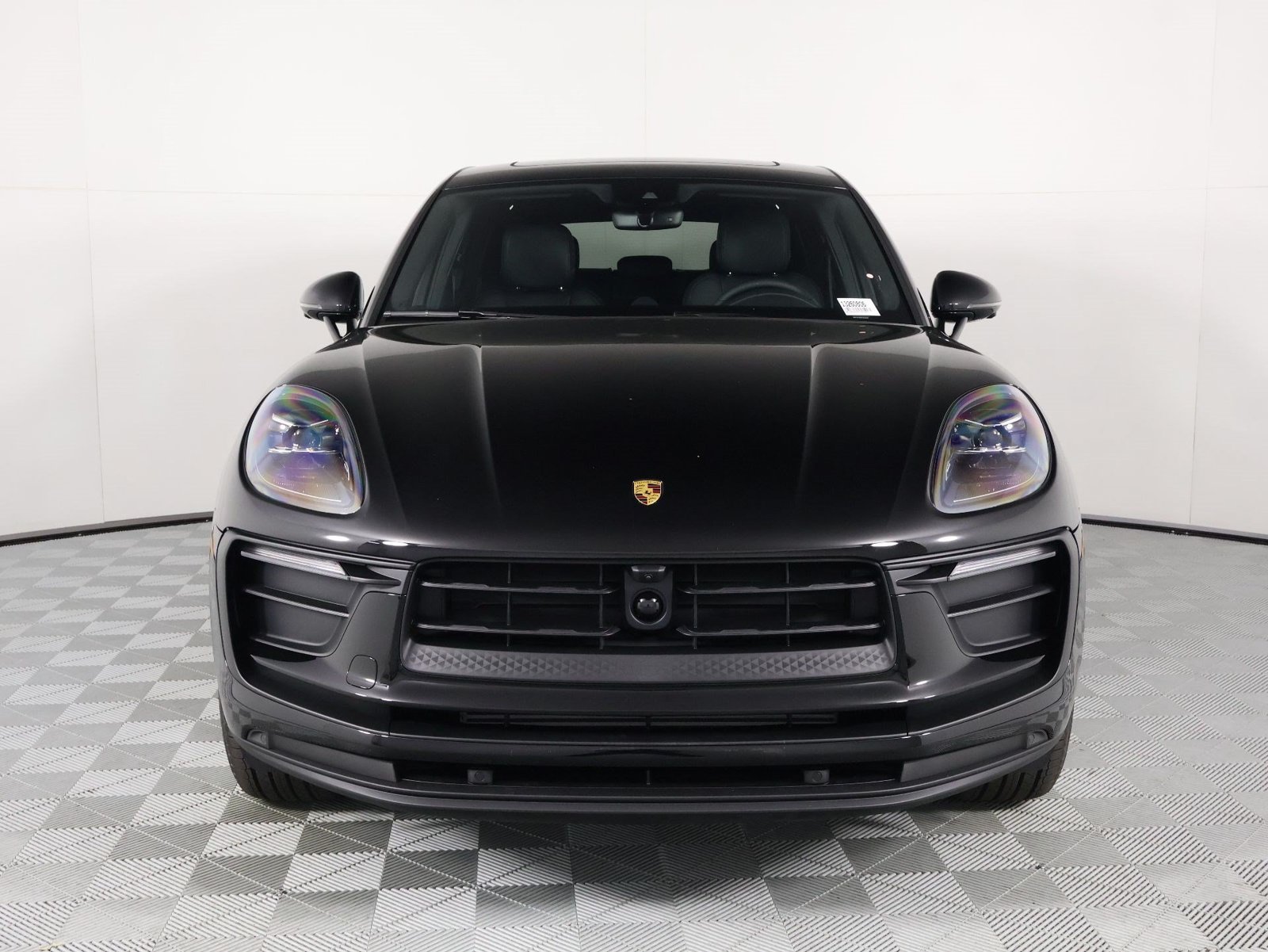 New 2026 Porsche Macan AWD/4WD image 10