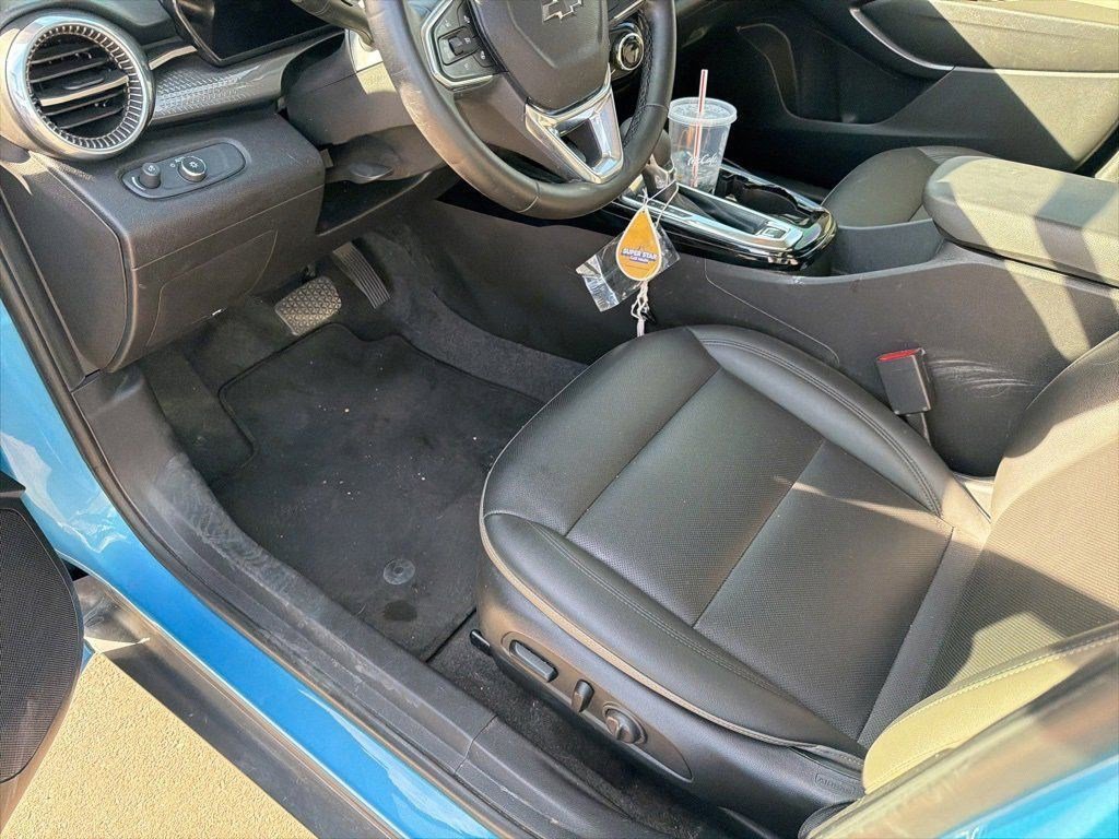 Used 2025 Chevrolet Trax ACTIV image 6